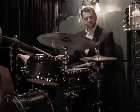 Photo of Tom Wendt drumming